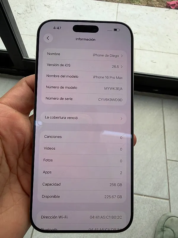 iPhone 16 Pro Max 256 GB blanco titanio batería 100% — foto 2
