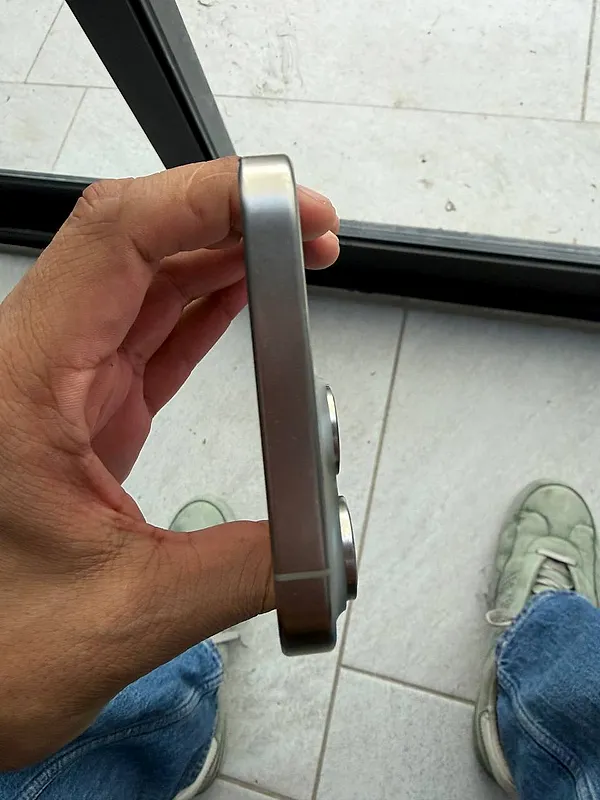 iPhone 15 Pro Max 512 GB, color blanco titanio — foto 3