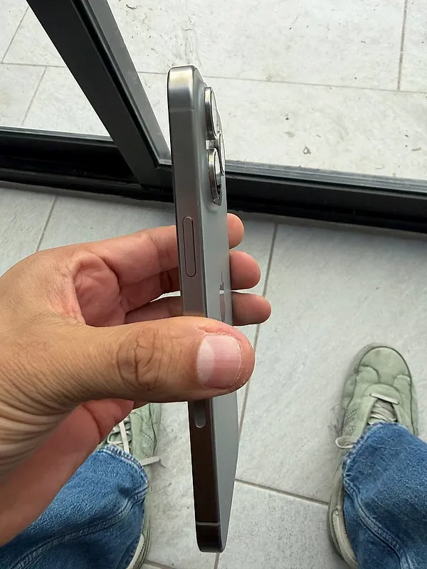 iPhone 15 Pro Max 512 GB, color blanco titanio — foto 4