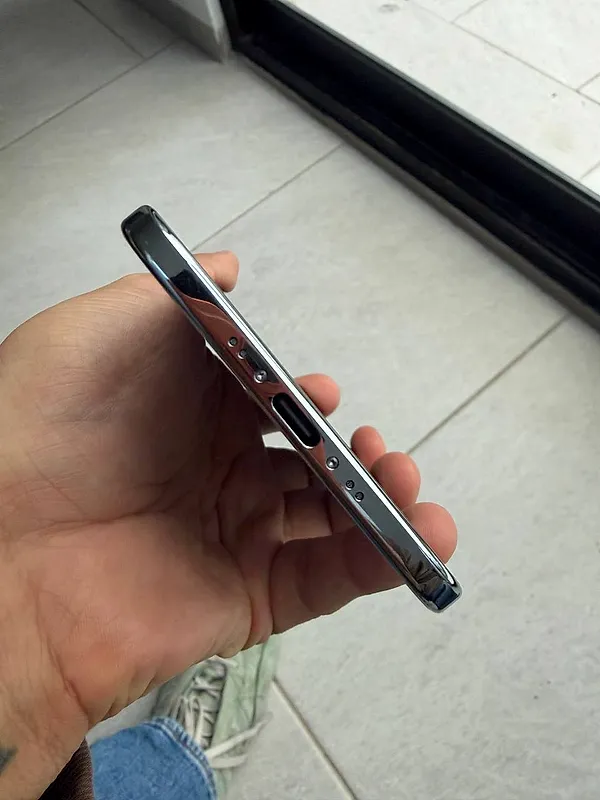 iPhone 17 Air 256 GB azul batería 100% un solo dueño — foto 4