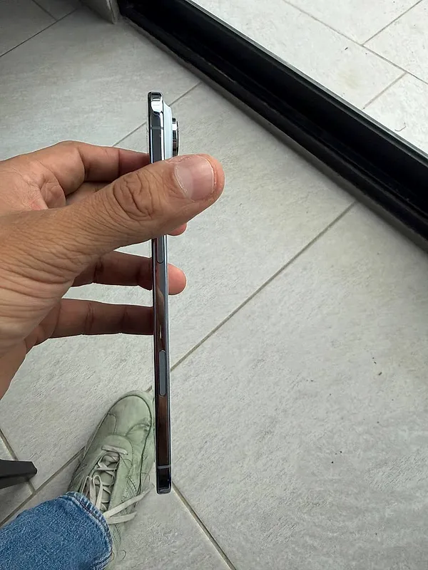 iPhone 17 Air 256 GB azul batería 100% un solo dueño — foto 6