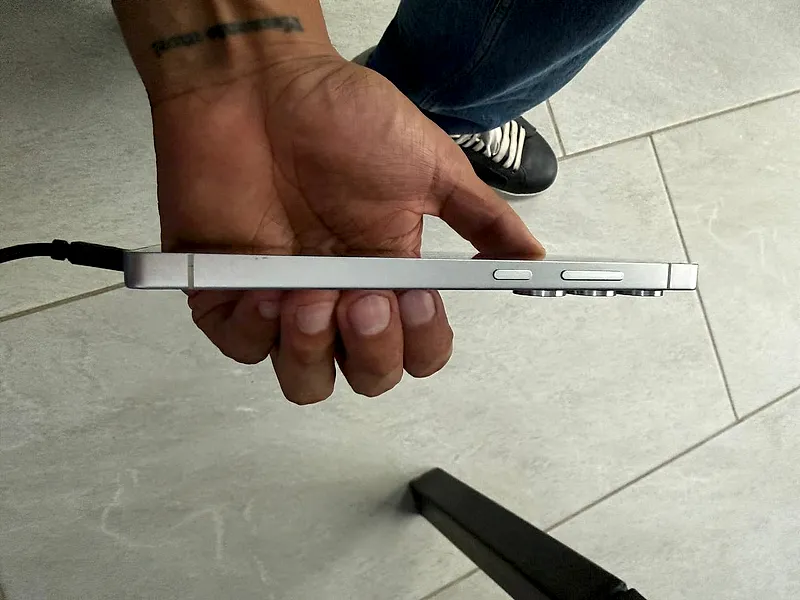 Samsung Galaxy S25 Ultra 512 GB seminuevo gris — foto 4